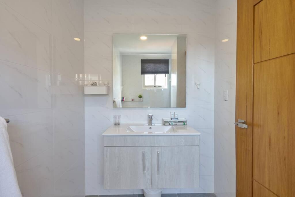 Escape Apartments, Balcony, Pool & Gym In La Julia Saint-Domingue Extérieur photo