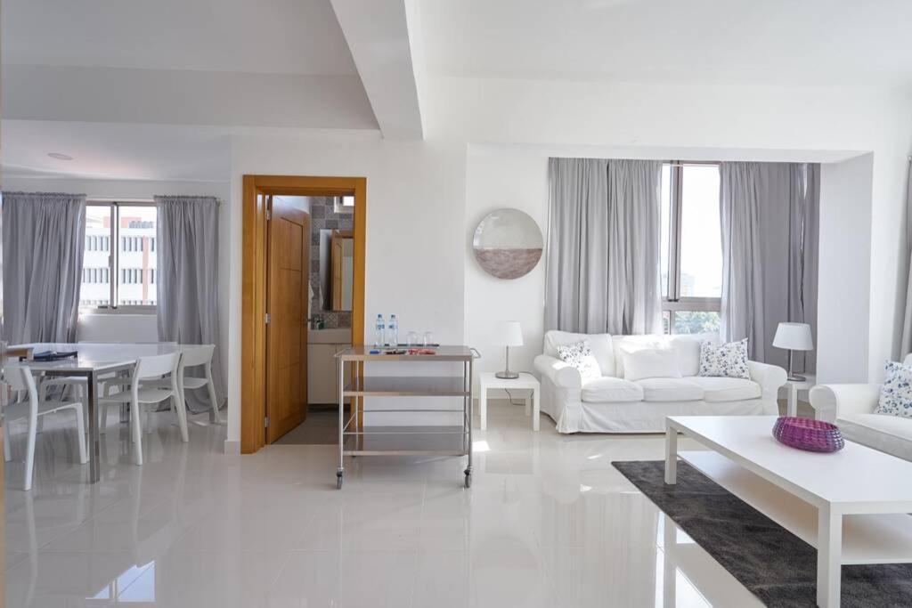 Escape Apartments, Balcony, Pool & Gym In La Julia Saint-Domingue Extérieur photo