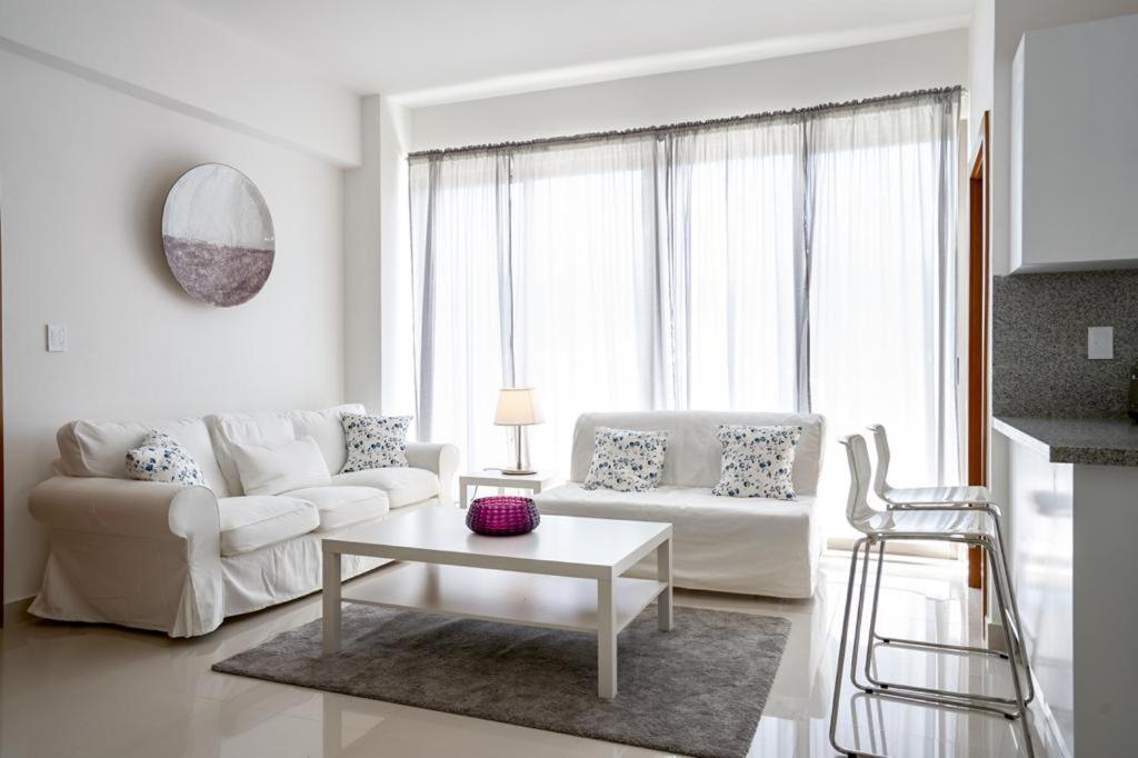 Escape Apartments, Balcony, Pool & Gym In La Julia Saint-Domingue Extérieur photo